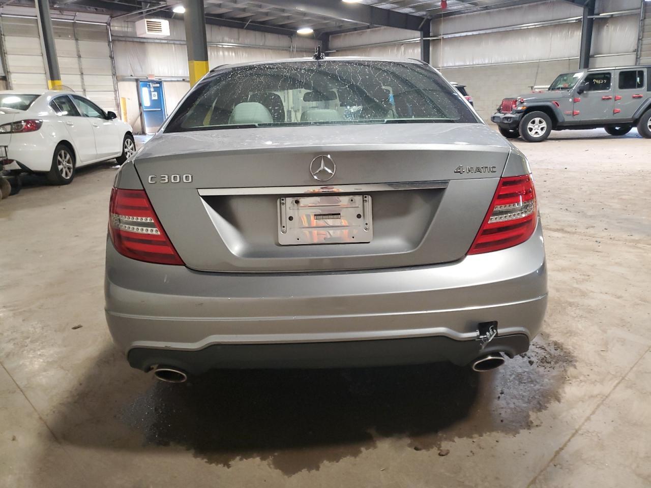 2012 Mercedes-Benz C 300 4Matic - Фото 6