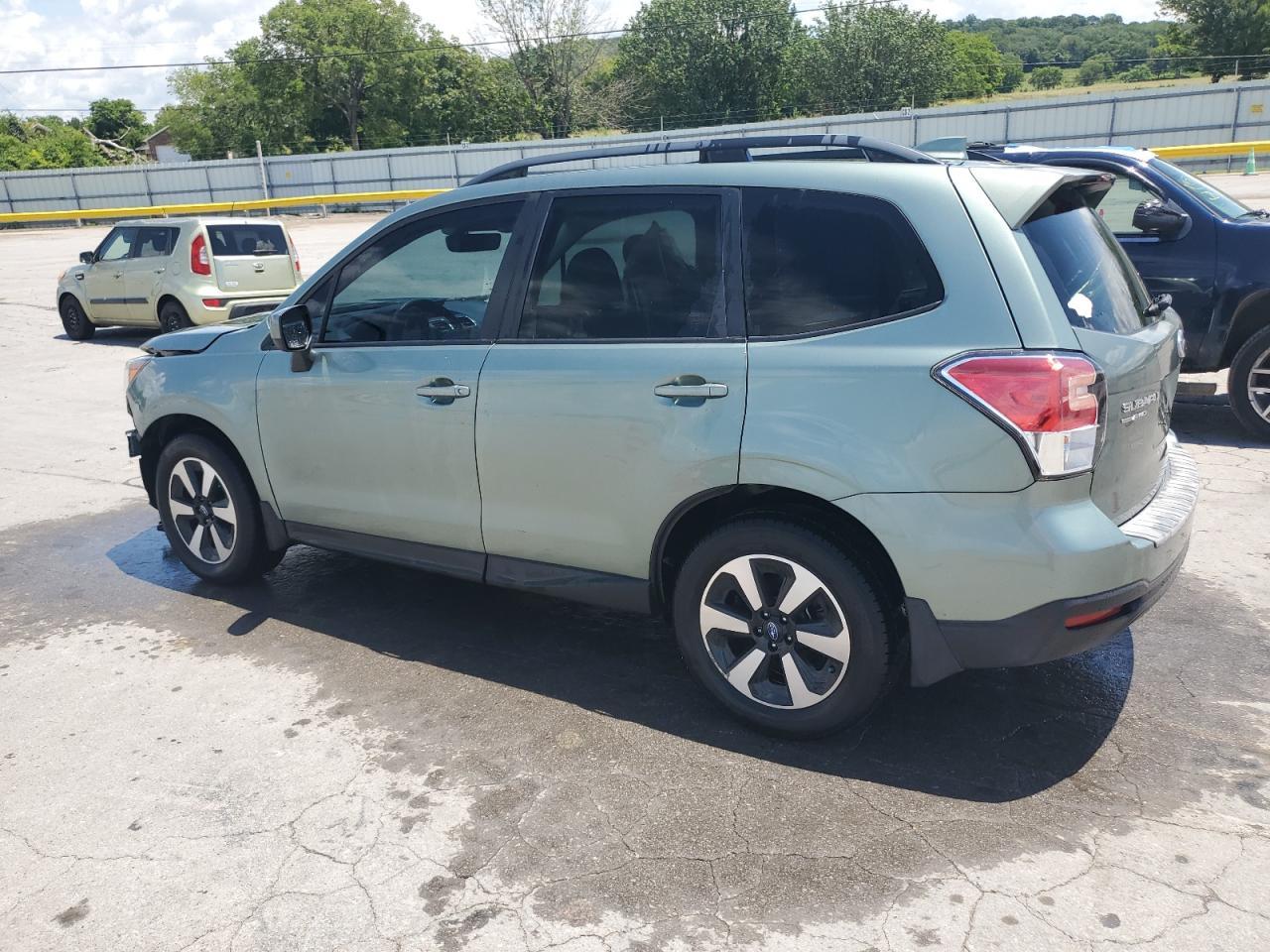 2018 Subaru Forester 2.5I Premium - Фото 2
