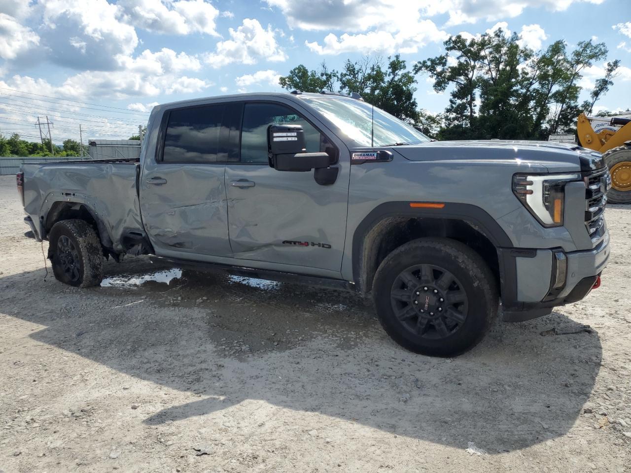 2024 GMC Sierra K3500 At4 - Фото 4