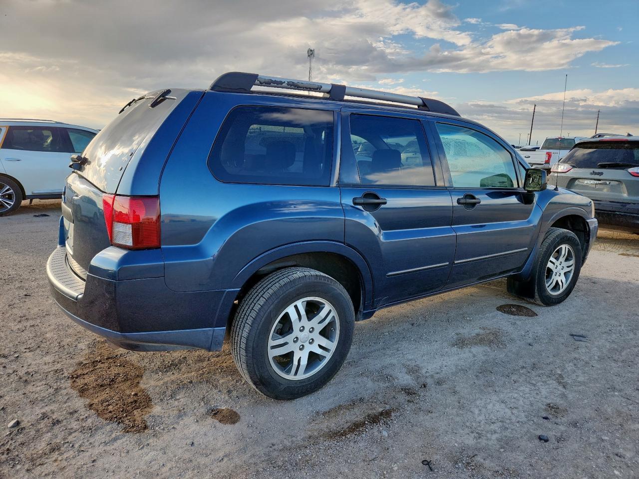 2006 Mitsubishi Endeavor Ls - Фото 3