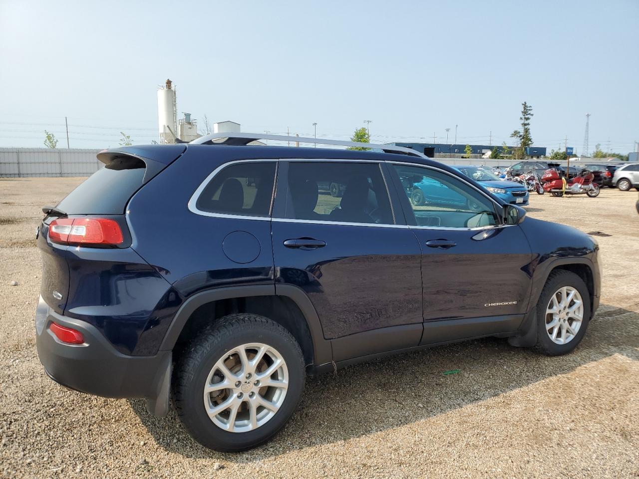 2014 Jeep Cherokee Latitude - Image 3