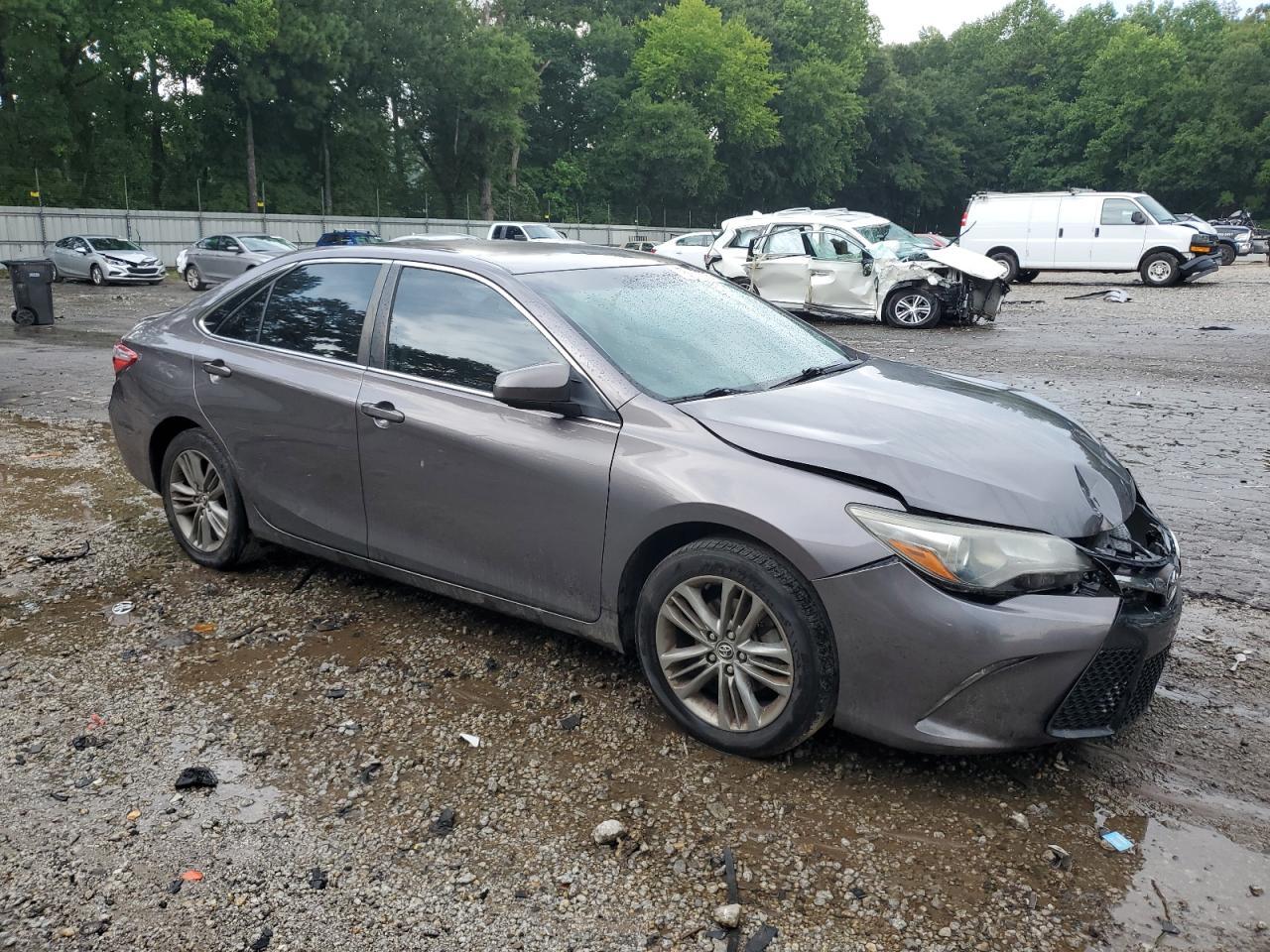 2015 Toyota Camry Le - Image 4