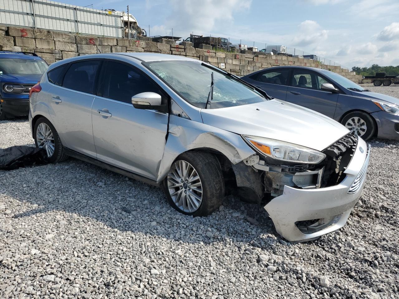 2016 Ford Focus Titanium - Фото 4