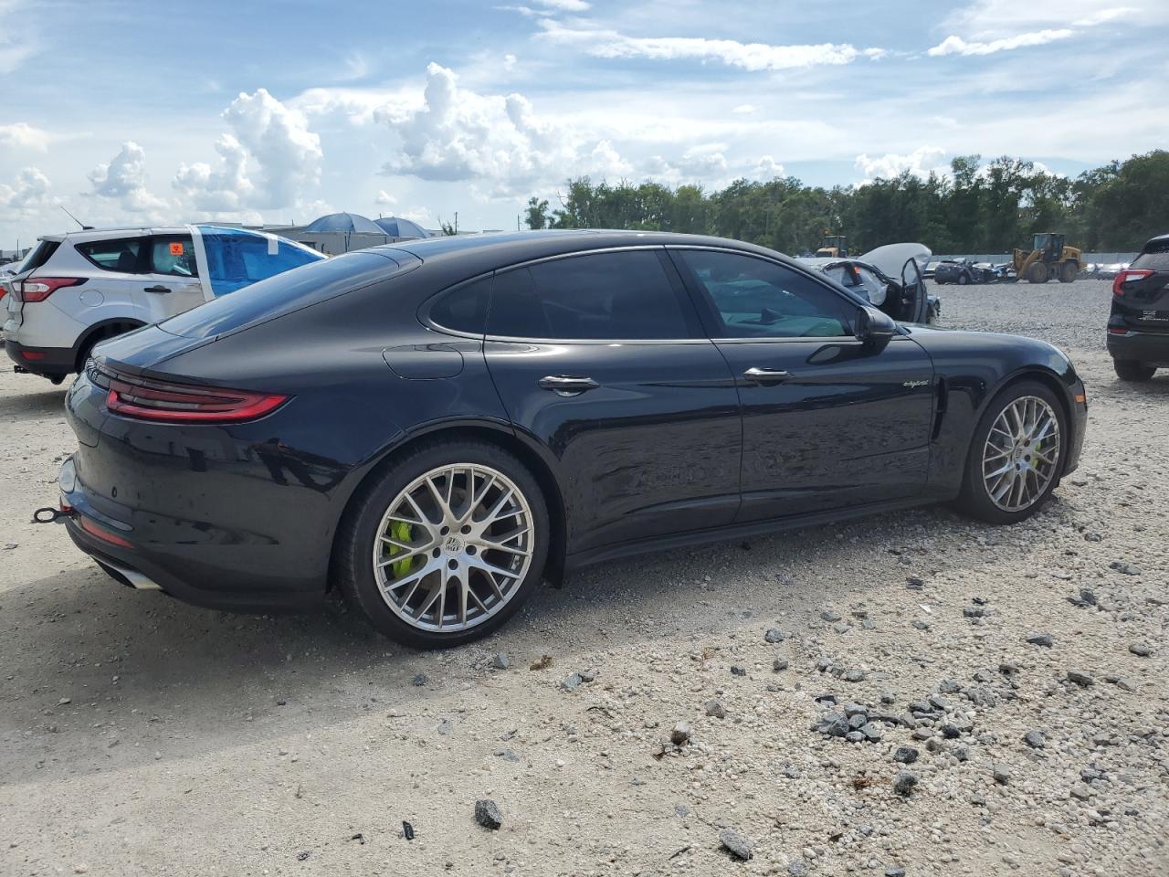 2020 Porsche Panamera 4 E-Hybrid - Фото 3