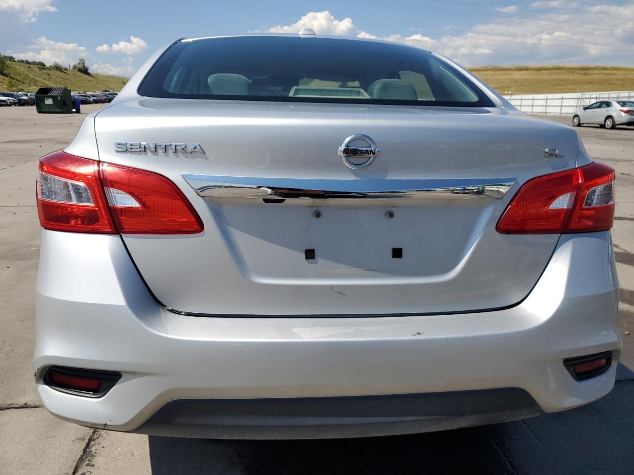 2017 Nissan Sentra S - Фото 6