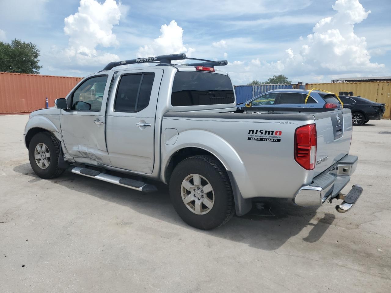 2005 Nissan Frontier Crew Cab Le - Image 2