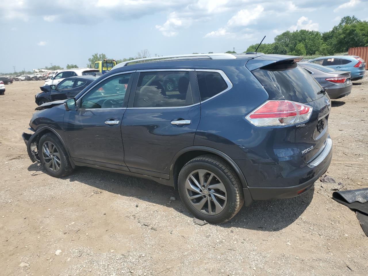 2015 Nissan Rogue S - Image 2