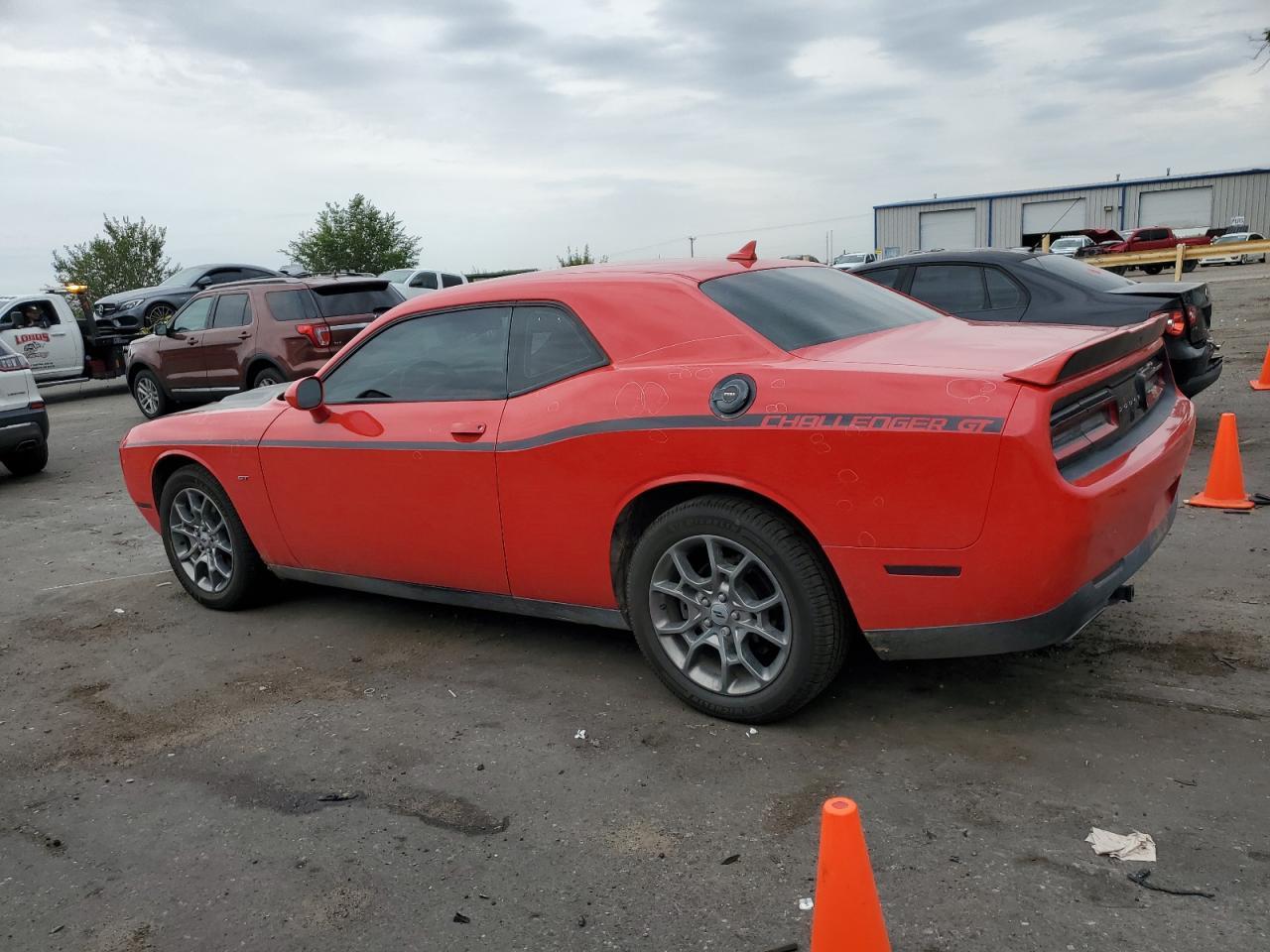 2017 Dodge Challenger Gt - Image 2