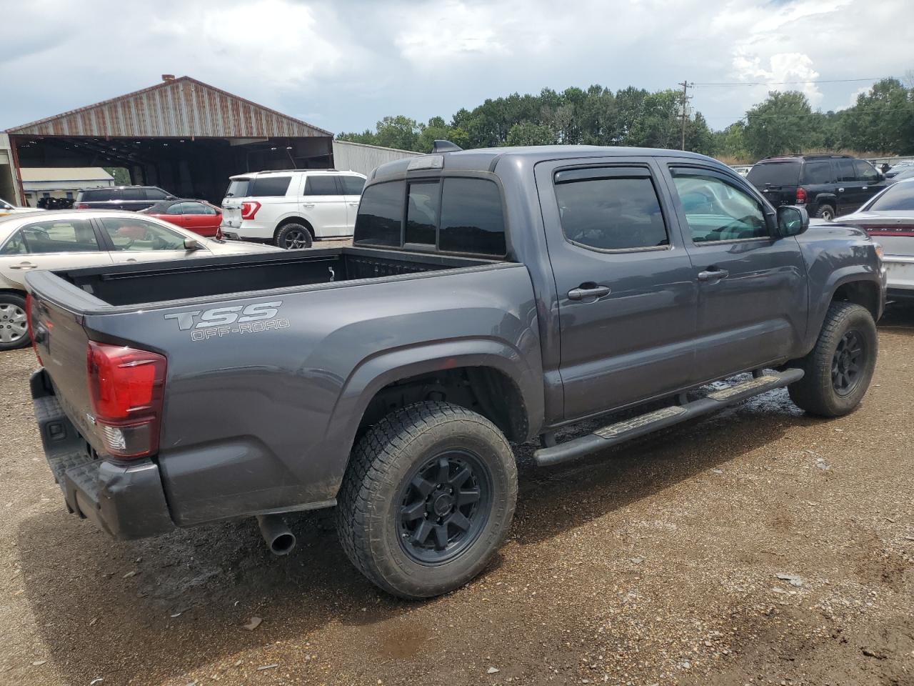 2023 Toyota Tacoma Double Cab - Фото 3