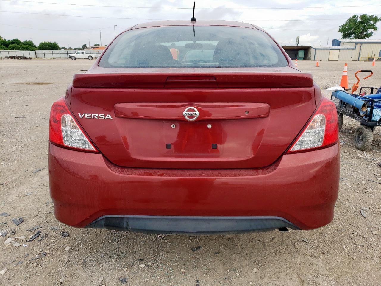 2018 Nissan Versa S - Фото 6