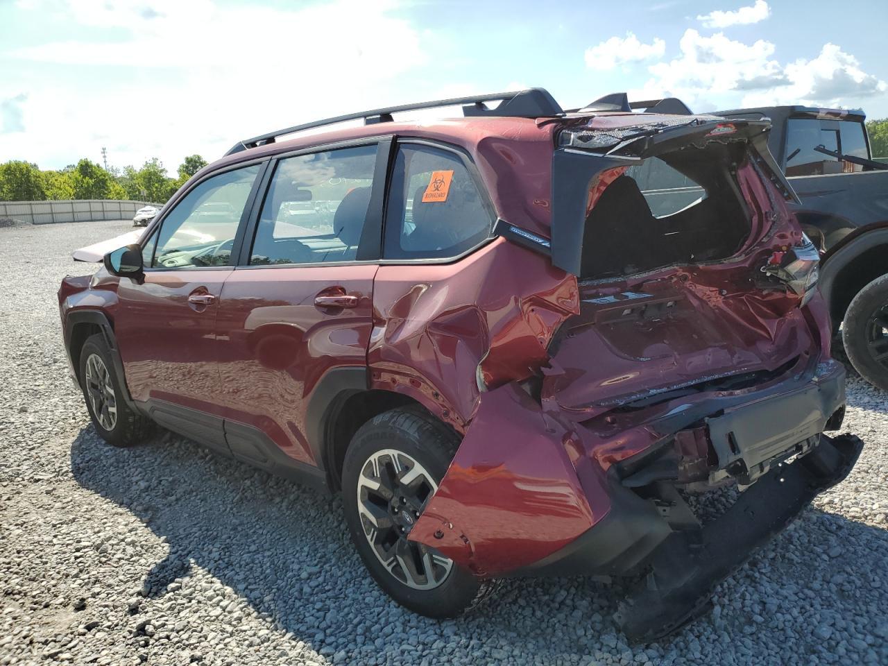 2025 Subaru Forester - Фото 2