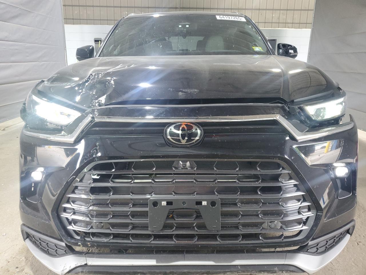 2025 Toyota Grand Highlander Limited - Фото 5