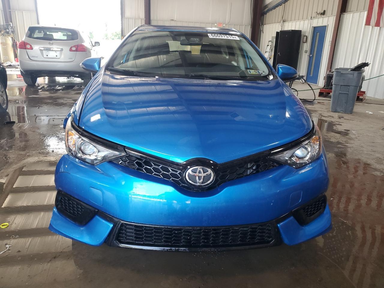 2017 Toyota Corolla Im - Image 5