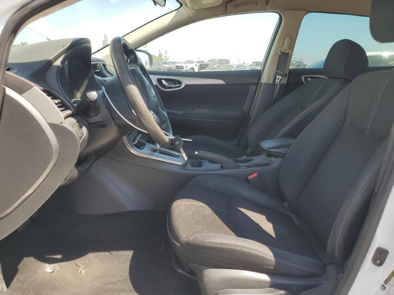 2015 Nissan Sentra S - Фото 7