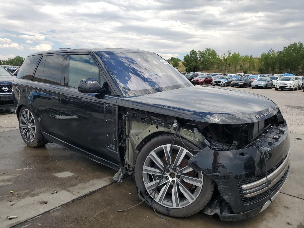 2023 Land Rover Range Rover Se - Image 4