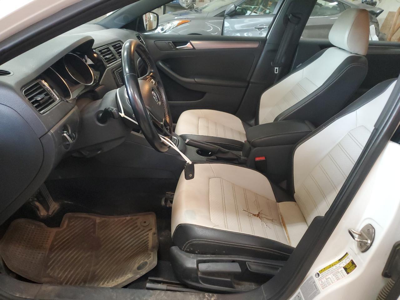 2016 Volkswagen Jetta Sport - Image 7