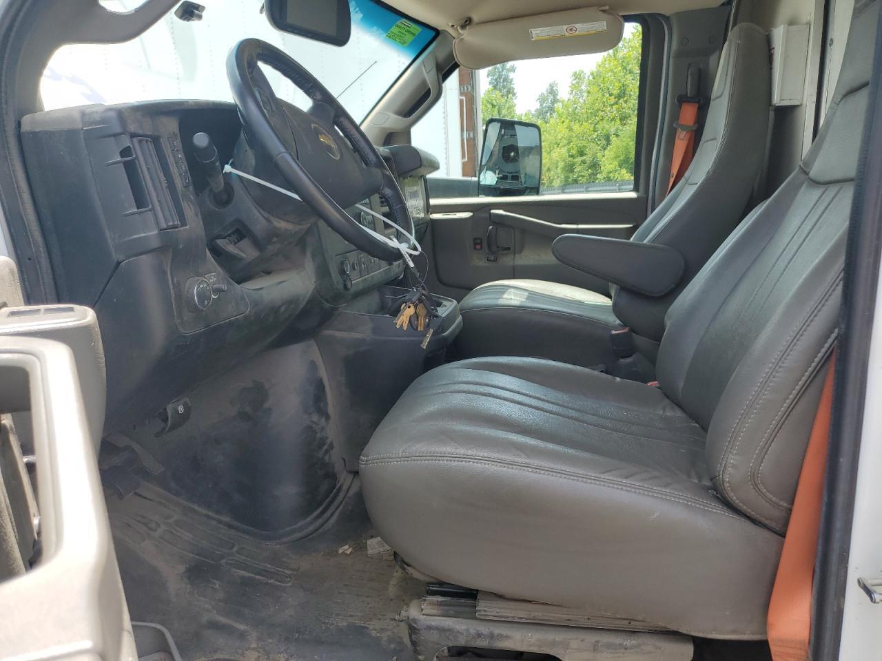 2023 Chevrolet Express G3500 - Image 7