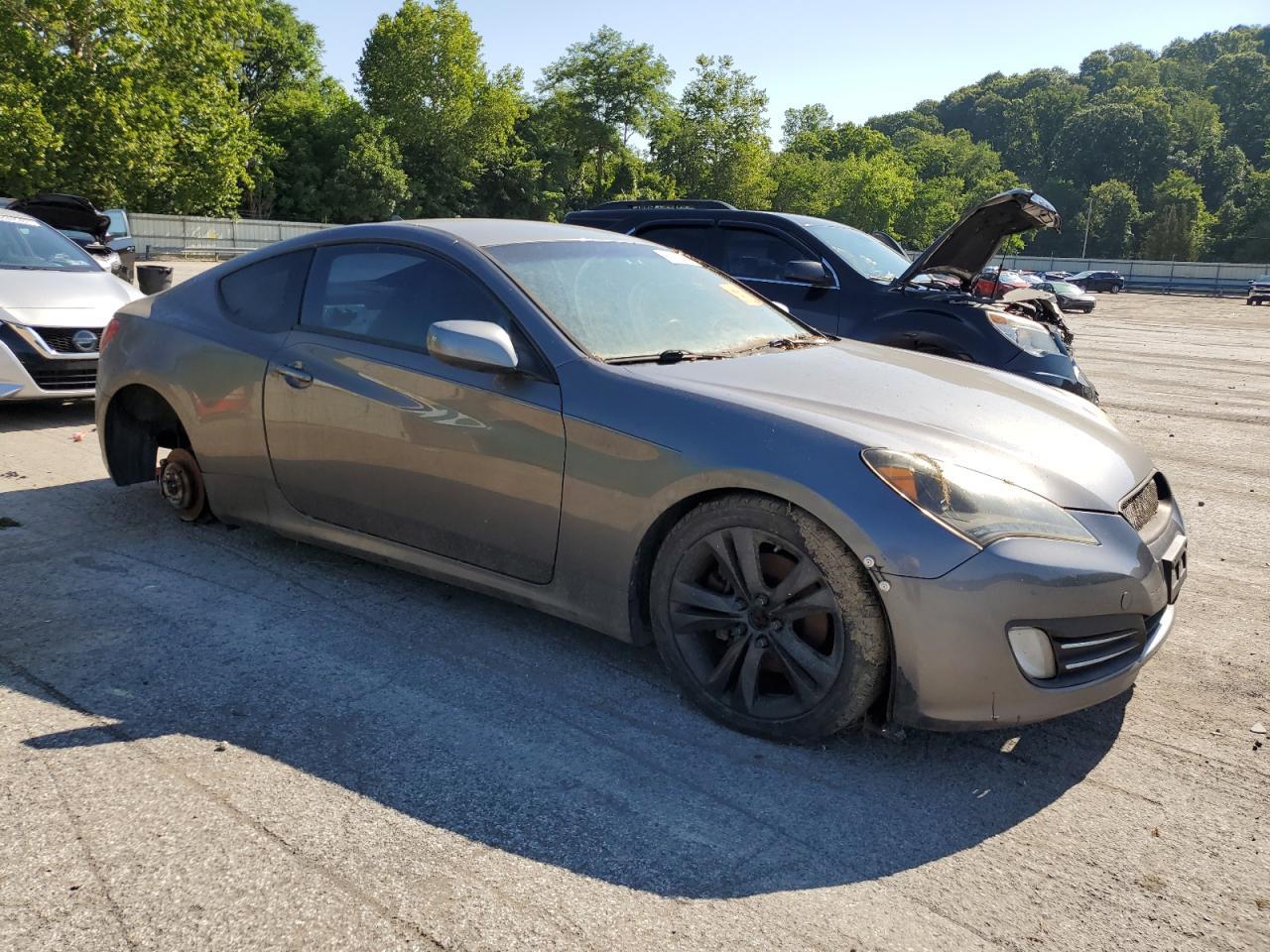 2010 Hyundai Genesis - Фото 4