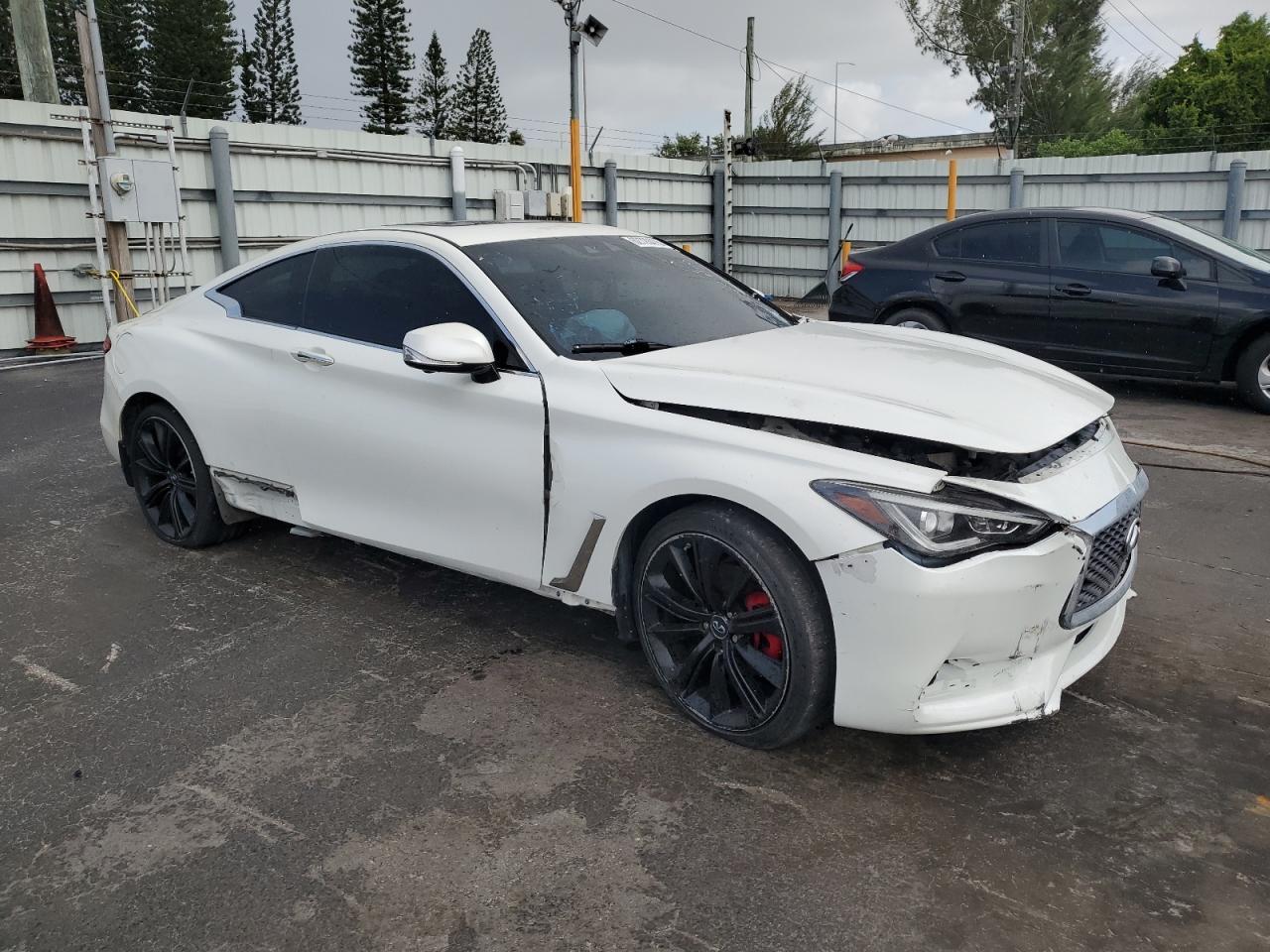 2018 Infiniti Q60 Red Sport 400 - Image 4