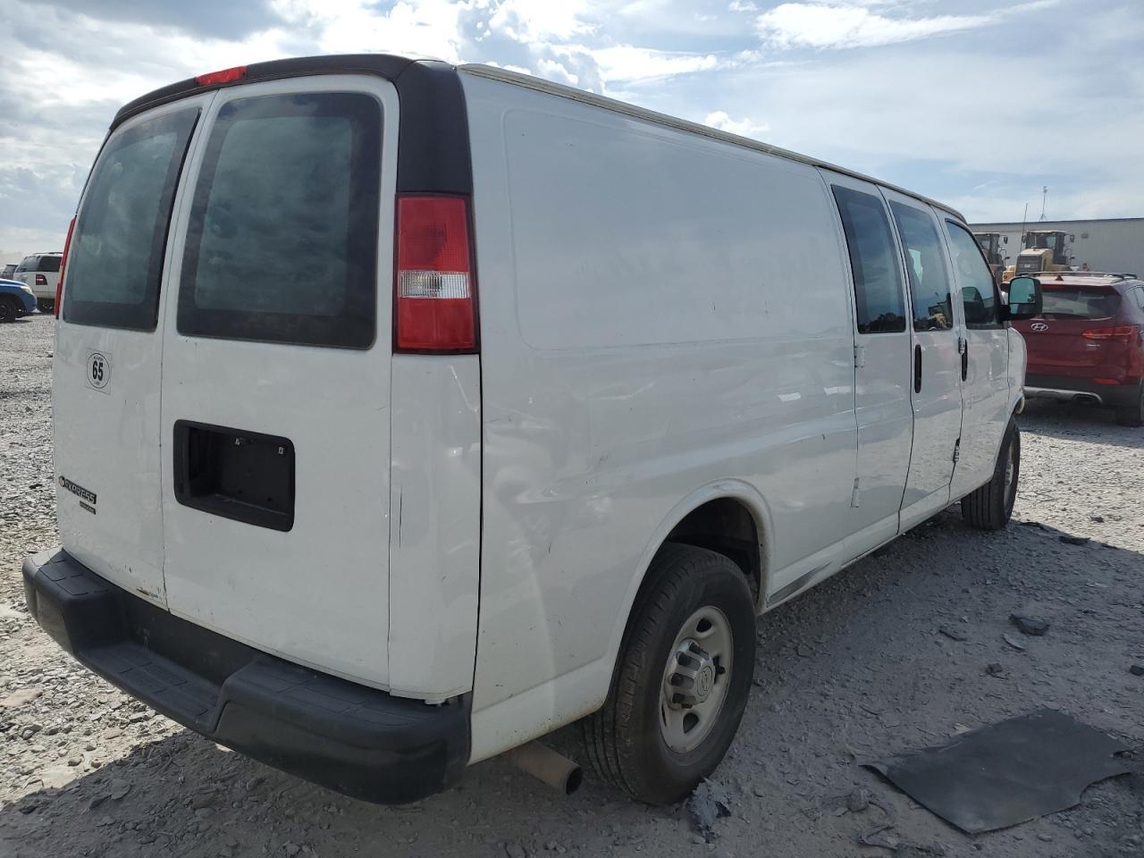 2014 Chevrolet Express G2500 - Фото 3