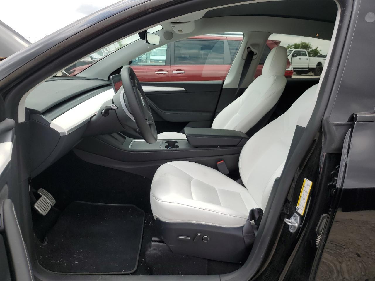 2024 Tesla Model Y - Фото 7