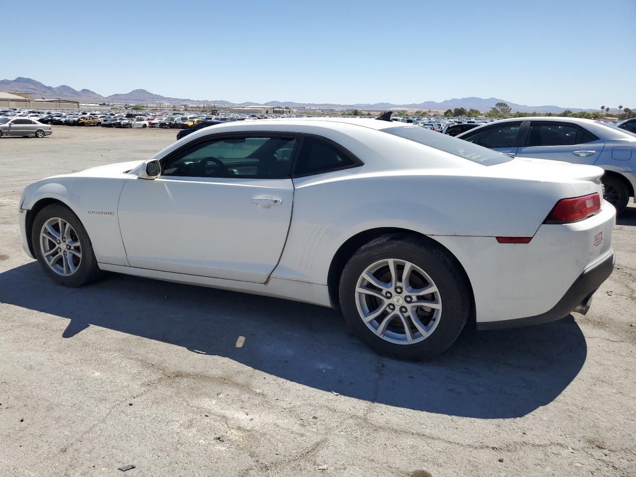 2015 Chevrolet Camaro Ls - Фото 2