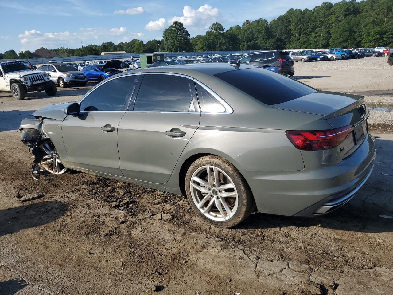 2023 Audi A4 Premium Plus 45 - Фото 2