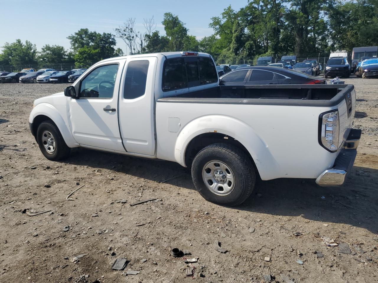 2005 Nissan Frontier King Cab Xe - Фото 2