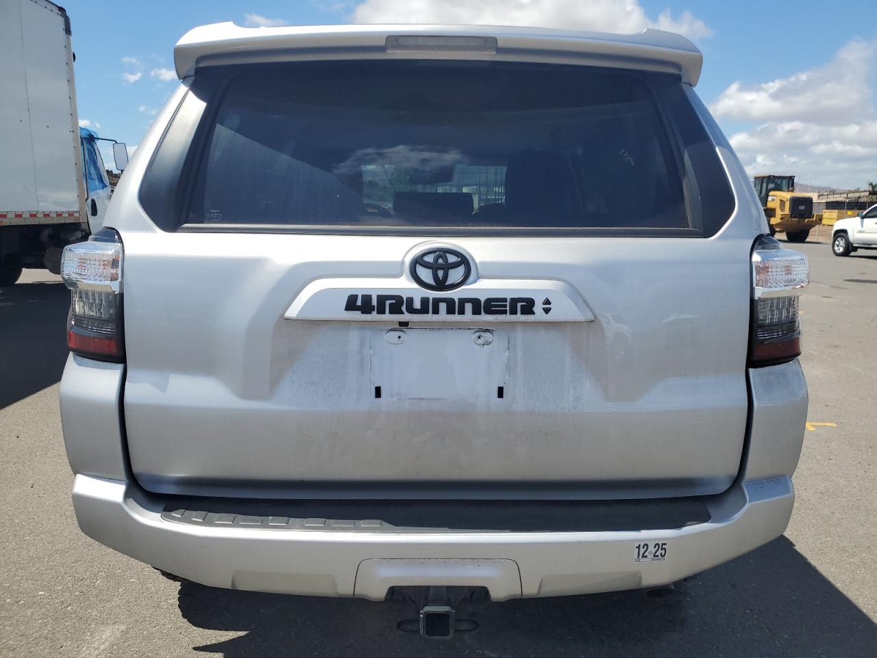 2024 Toyota 4Runner Sr5 - Image 6