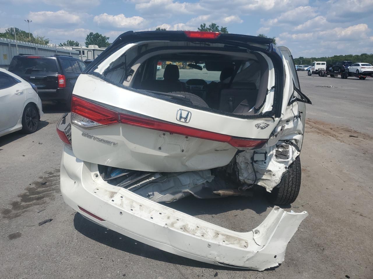 2015 Honda Odyssey Touring - Фото 6