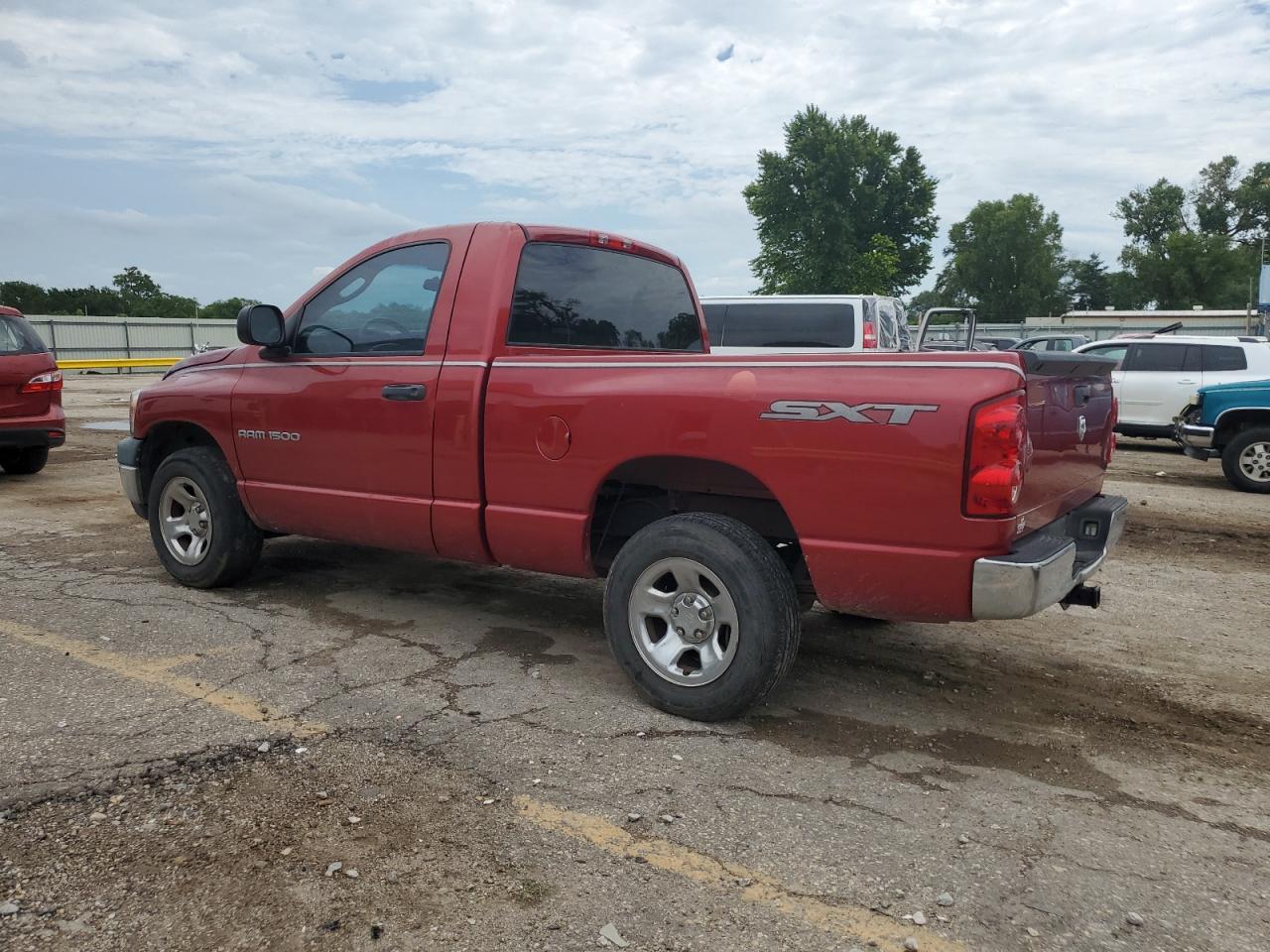 2007 Dodge Ram 1500 St - Фото 2