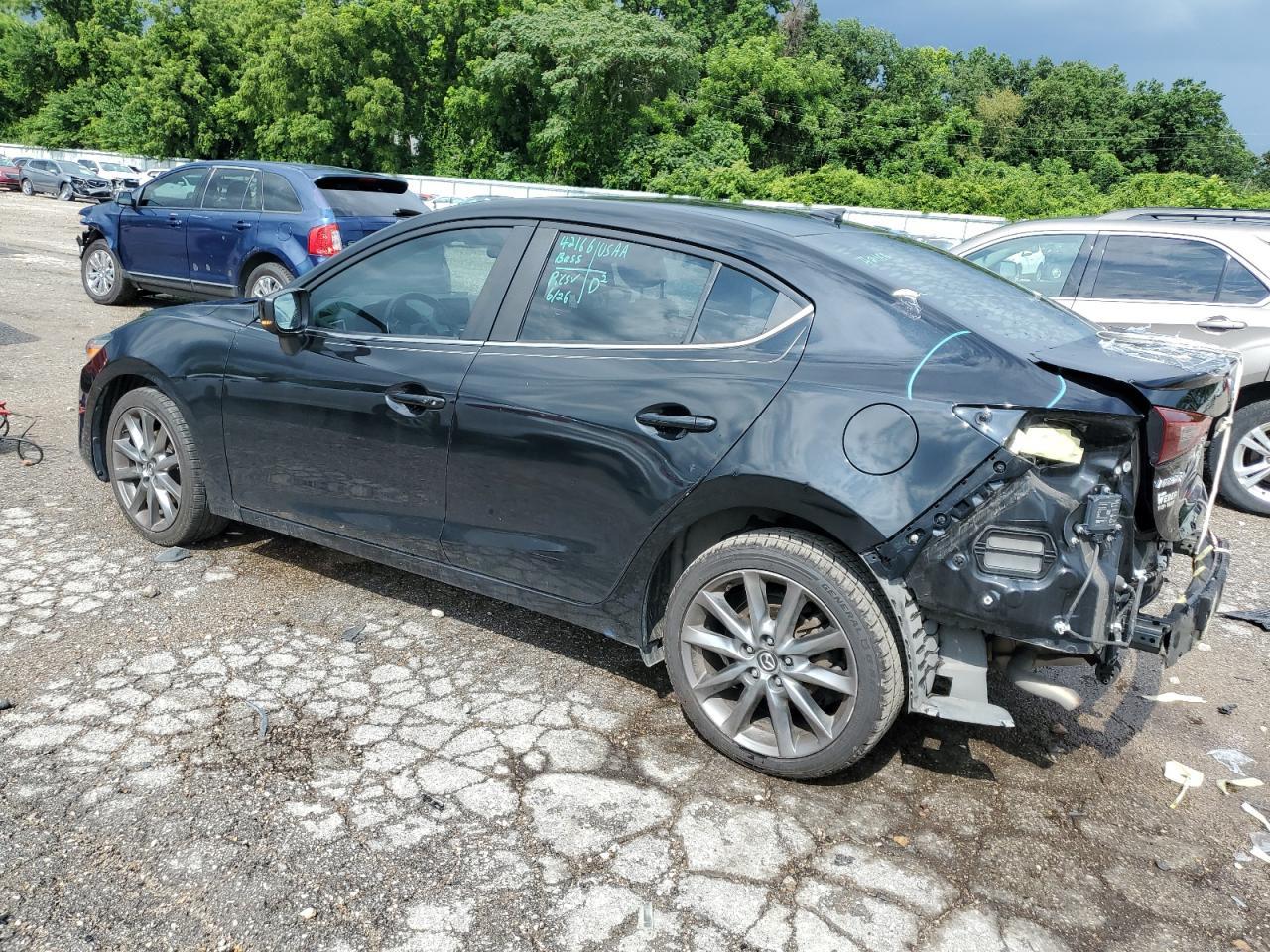 2018 Mazda 3 Touring - Фото 2