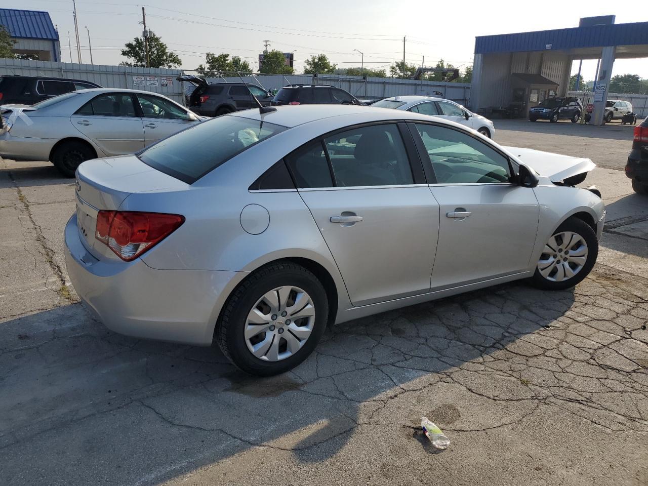 2012 Chevrolet Cruze Ls - Фото 3
