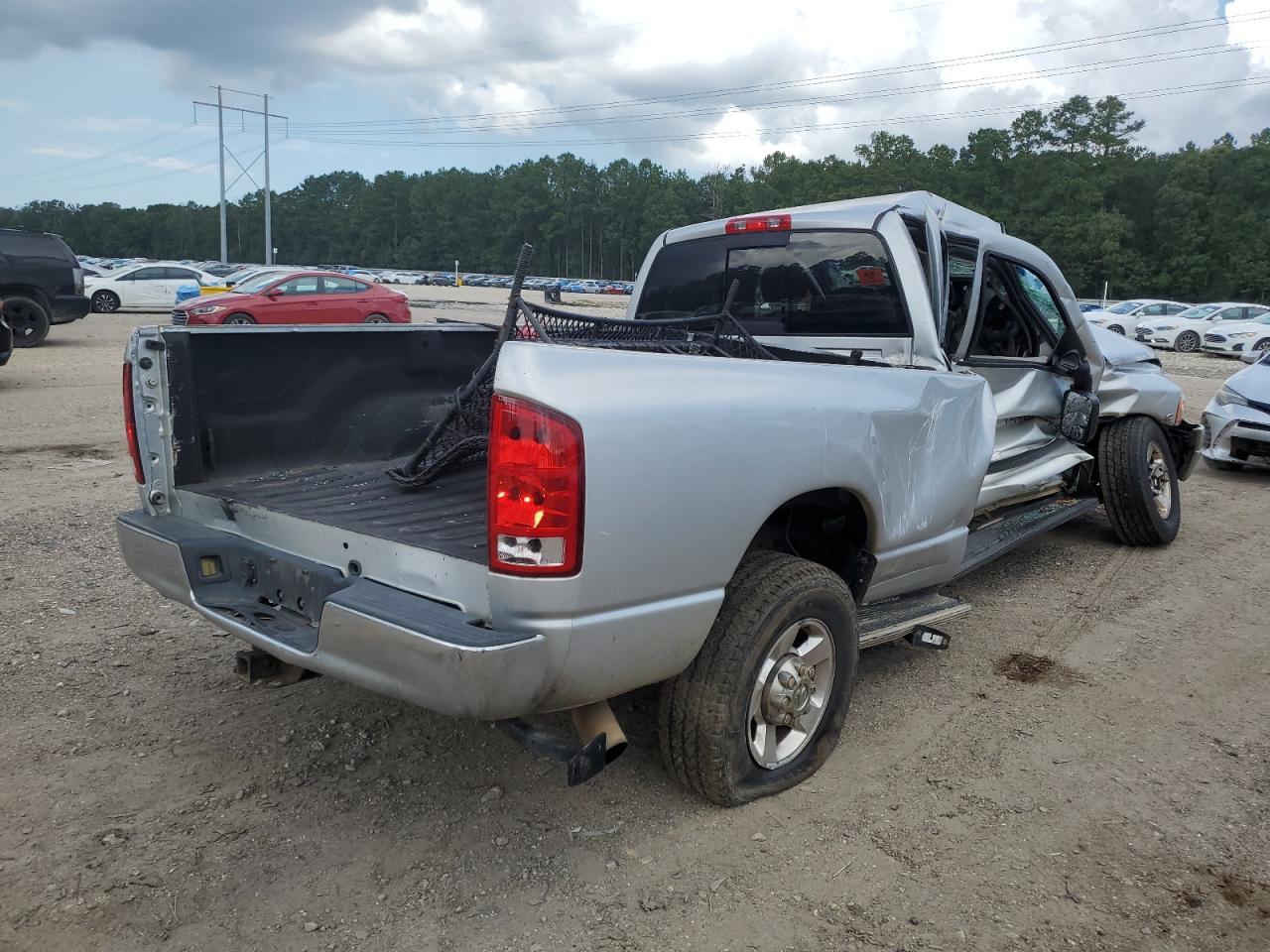 2005 Dodge Ram 2500 St - Фото 3