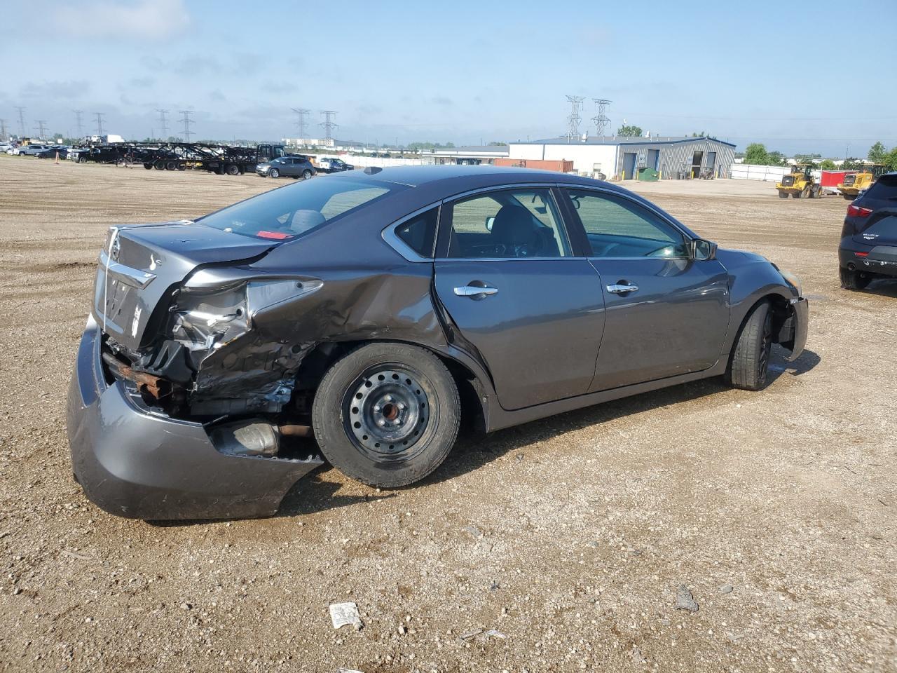 2015 Nissan Altima 2.5 - Фото 3