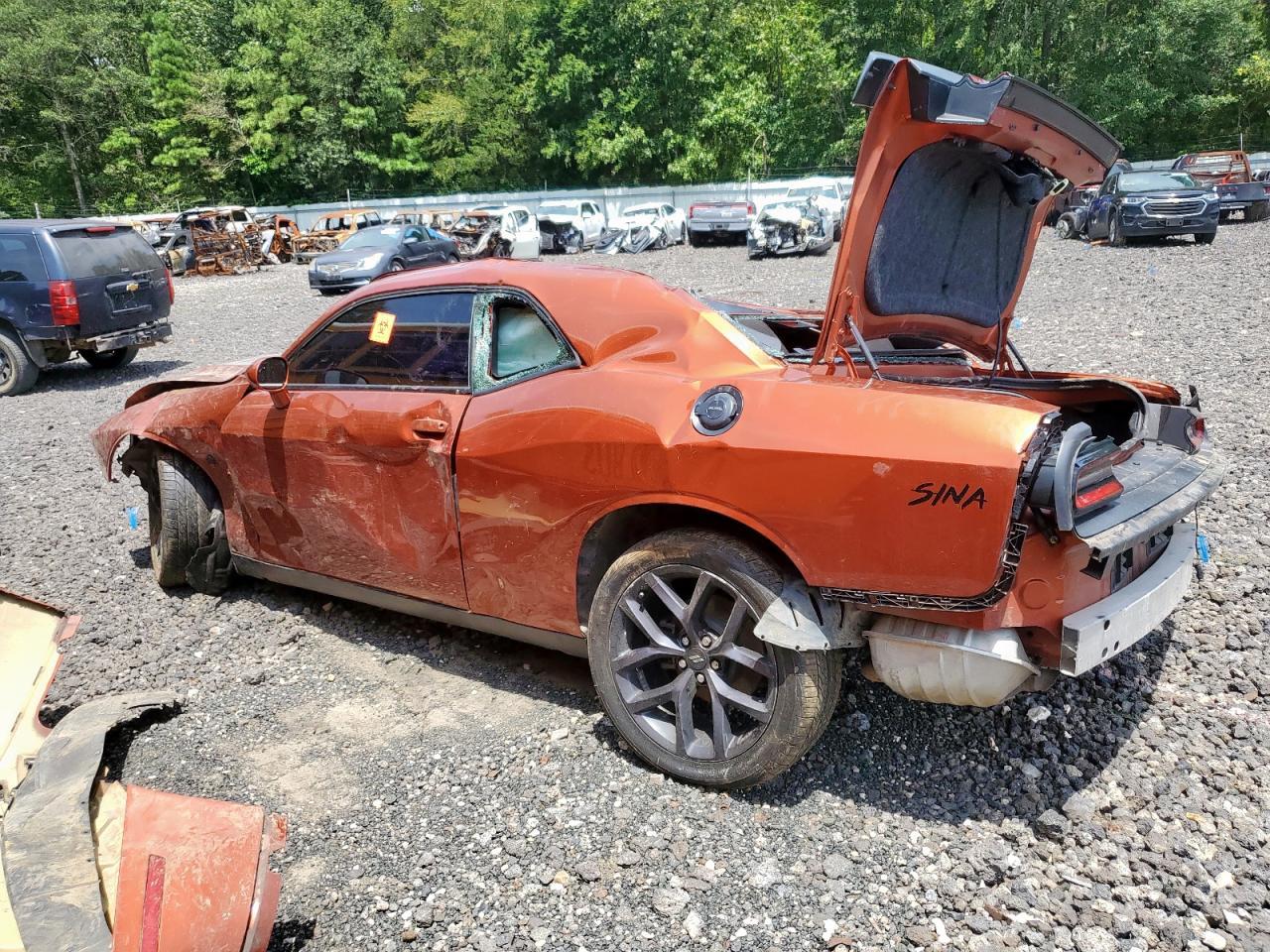 2020 Dodge Challenger Sxt - Image 2