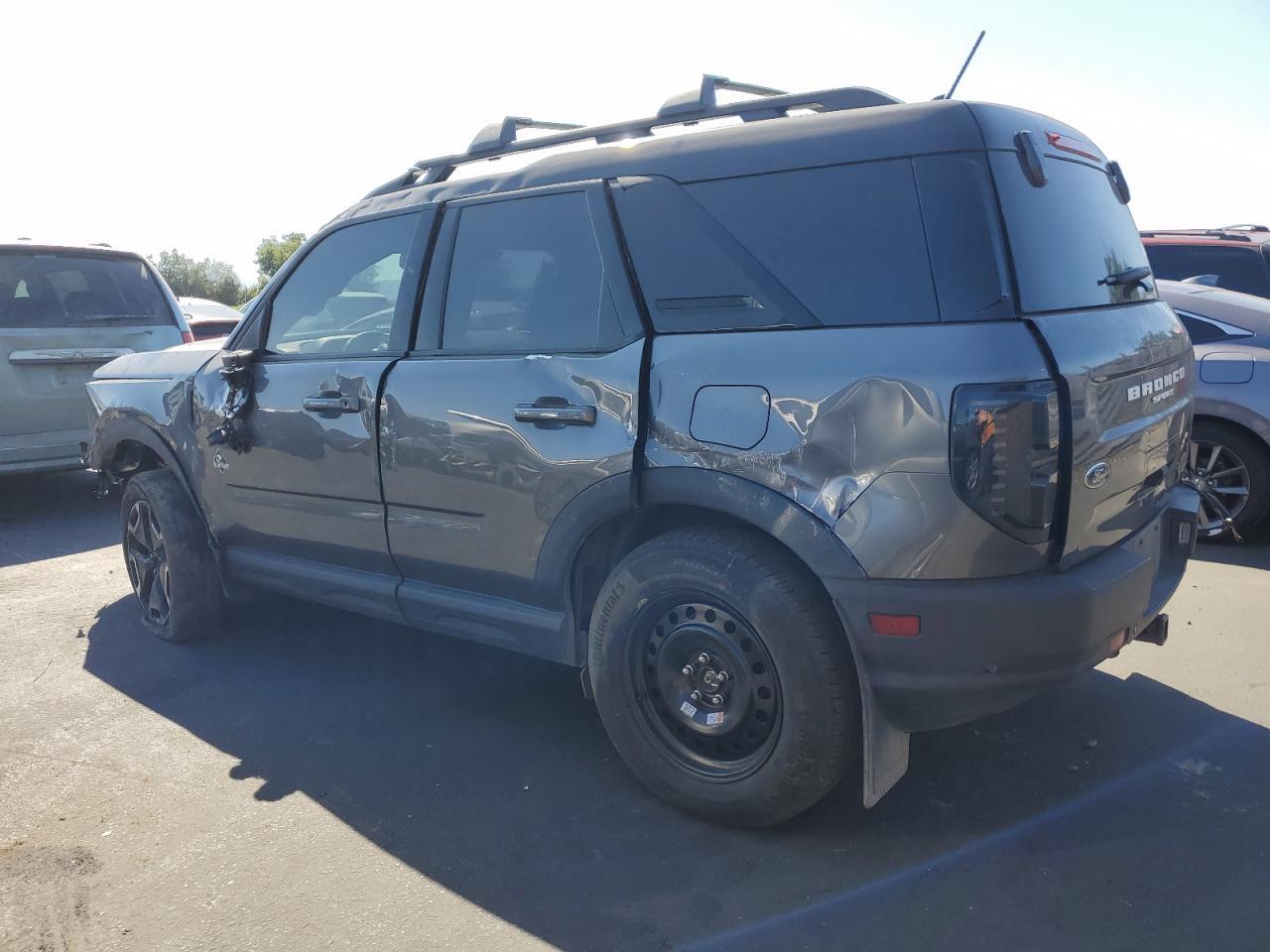 2022 Ford Bronco Sport Outer Banks - Фото 2