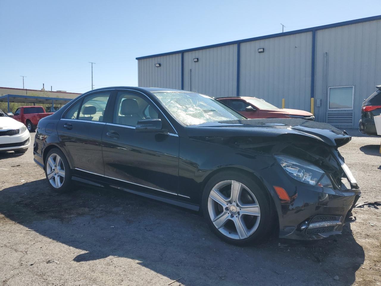 2011 Mercedes-Benz C 300 4Matic - Фото 4