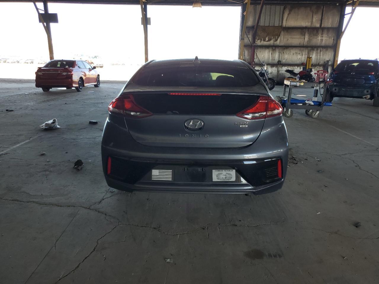 2018 Hyundai Ioniq Blue - Фото 6