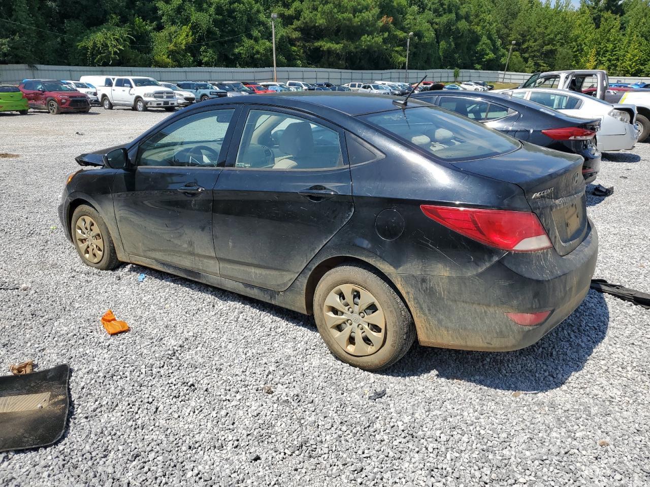 2017 Hyundai Accent Se - Фото 2