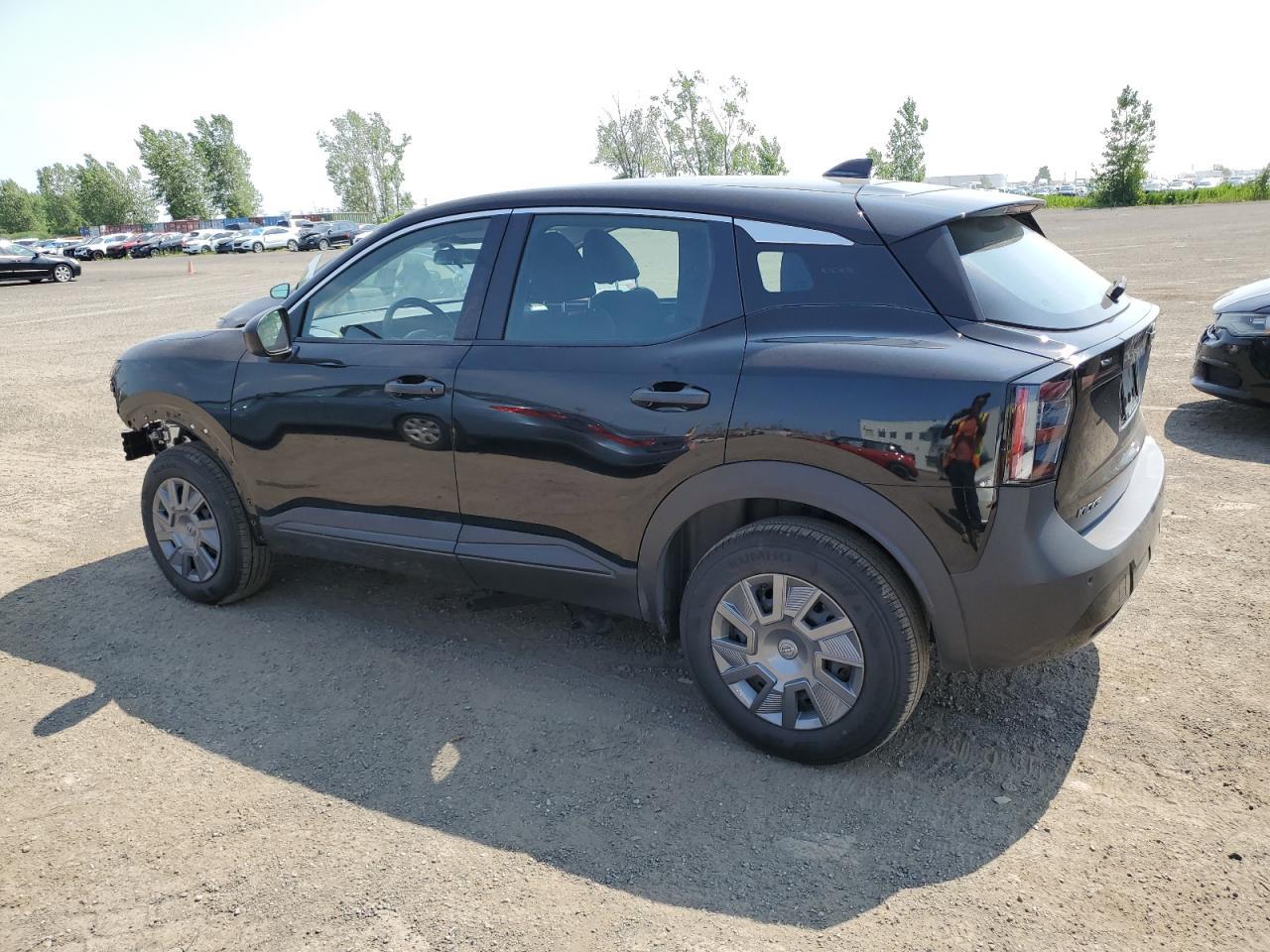 2025 Nissan Kicks - Image 2