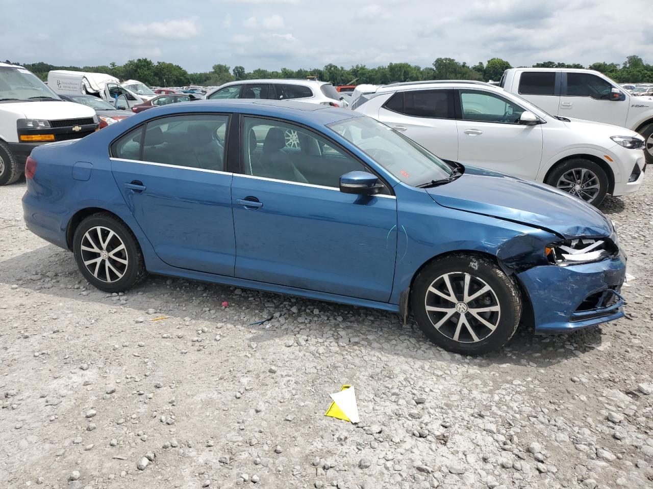 2017 Volkswagen Jetta Se - Фото 4