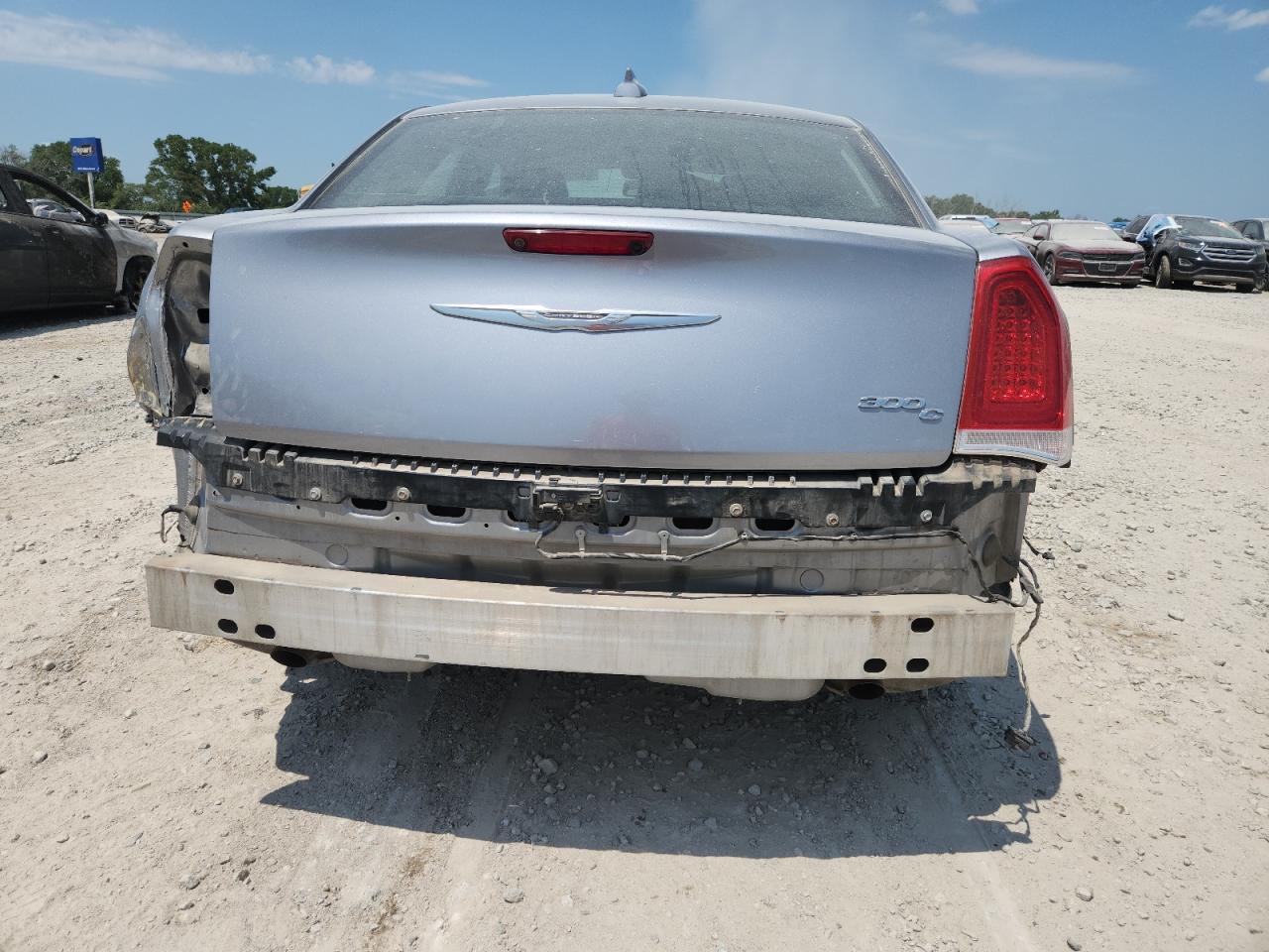 2016 Chrysler 300C - Image 6