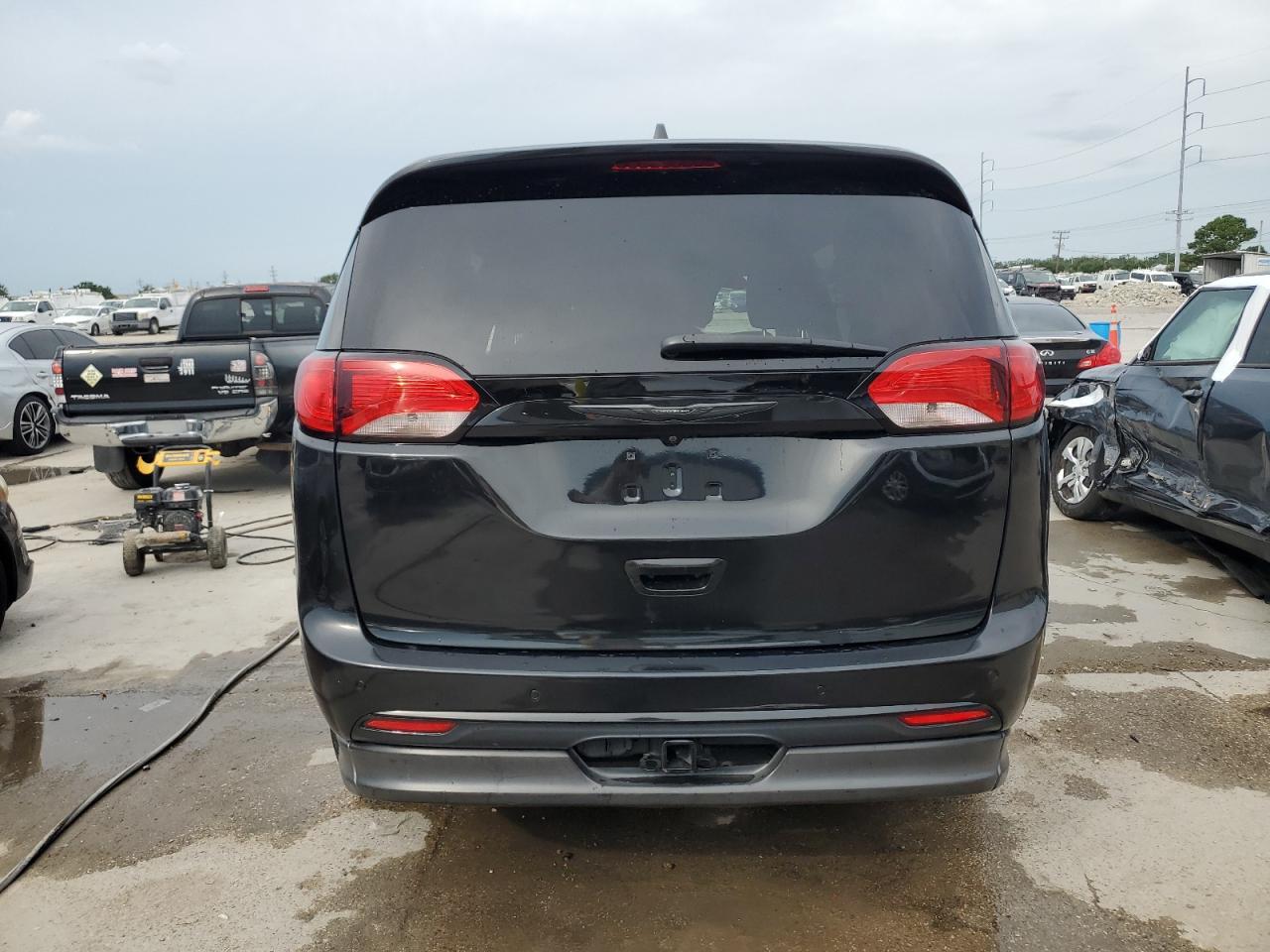 2020 Chrysler Pacifica Touring L Plus - Фото 6