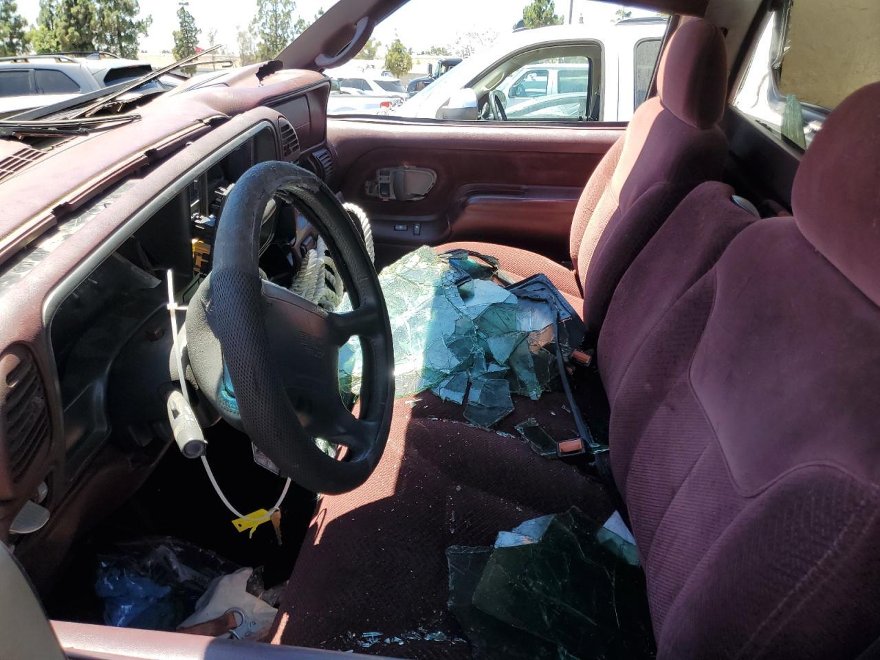 1997 GMC Sierra C1500 - Image 7