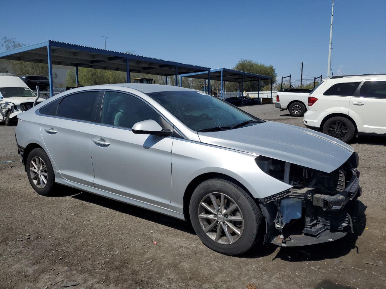 2018 Hyundai Sonata Se - Image 4