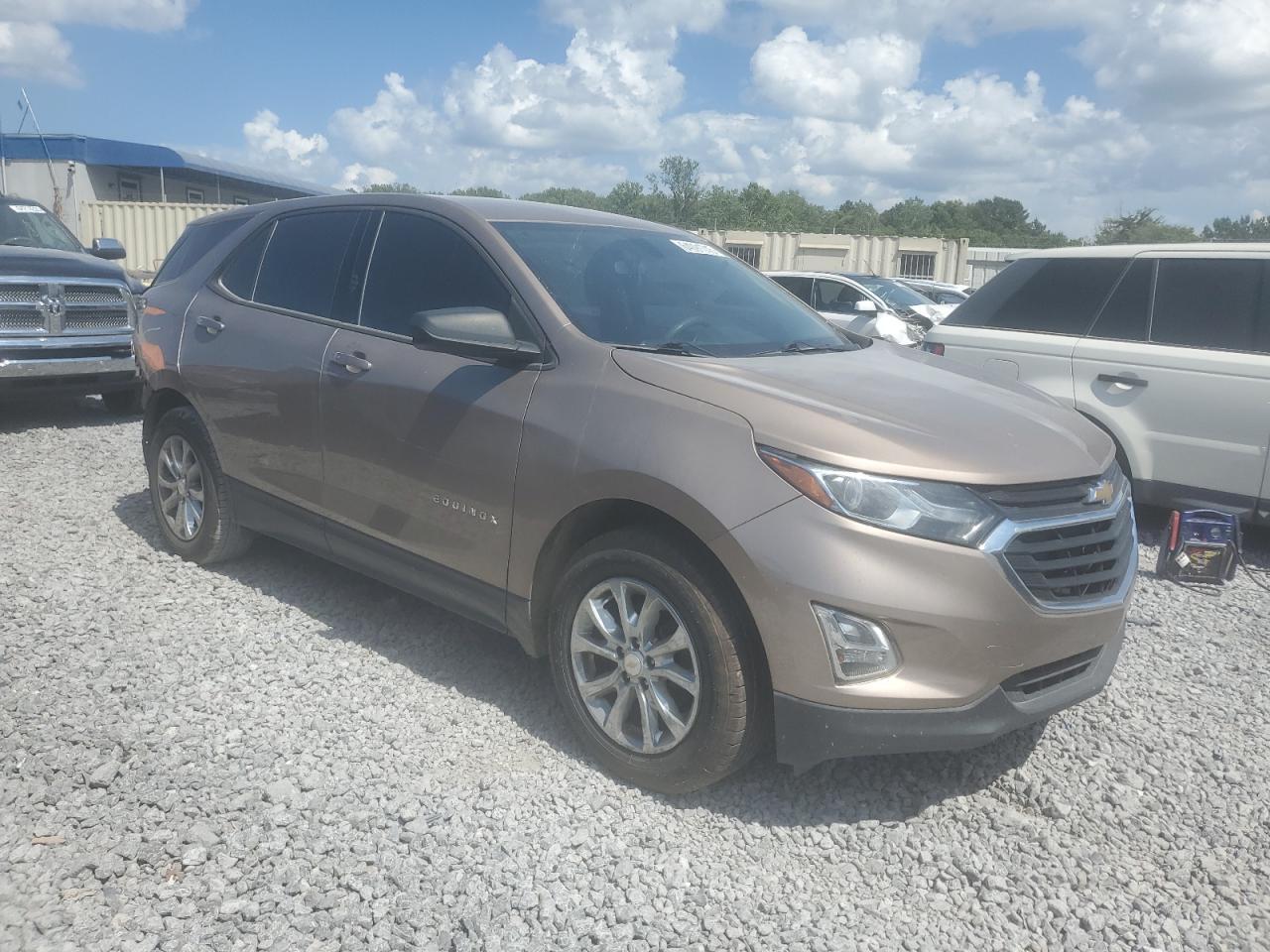 2019 Chevrolet Equinox Ls - Image 4