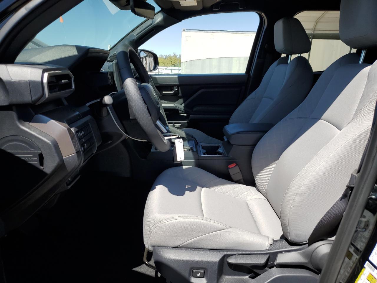 2024 Toyota Tacoma Double Cab - Image 7