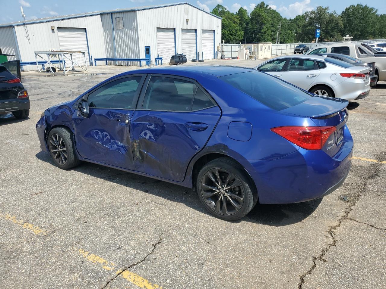 2017 Toyota Corolla L - Фото 2