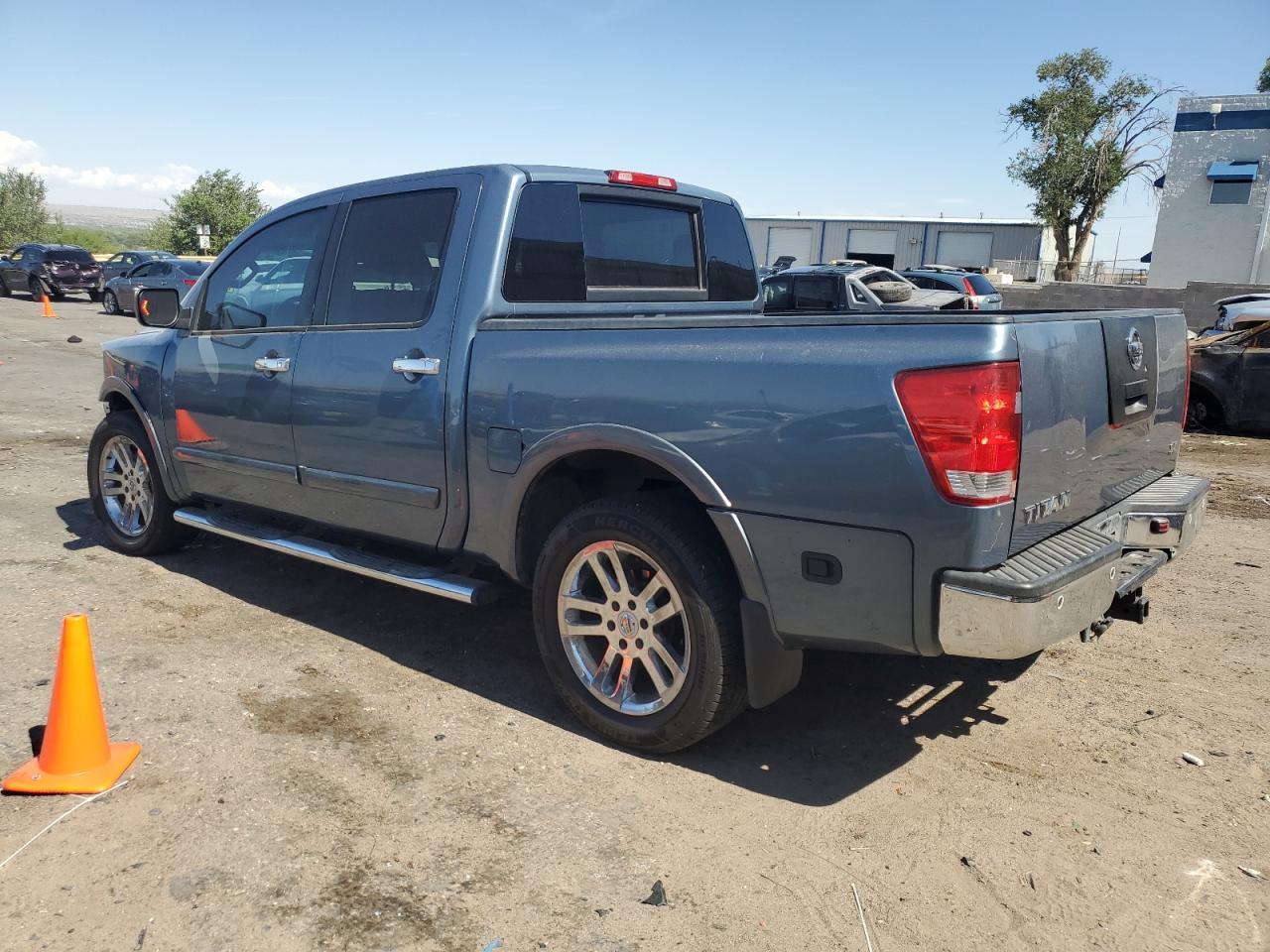 2012 Nissan Titan S - Фото 2
